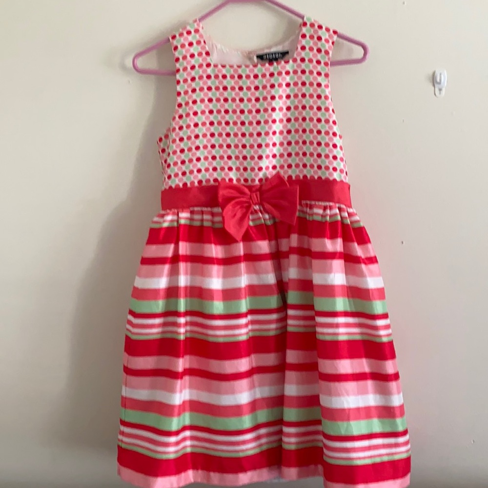 Girls dress